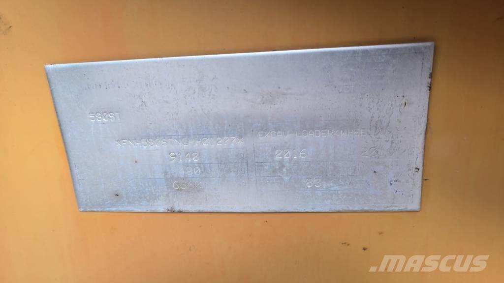 CASE 580 ST 反鏟裝載機