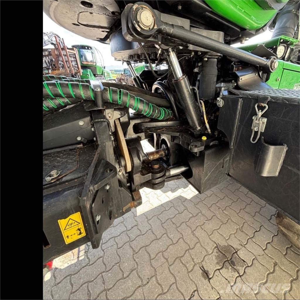 John Deere 1270 G 收穫機