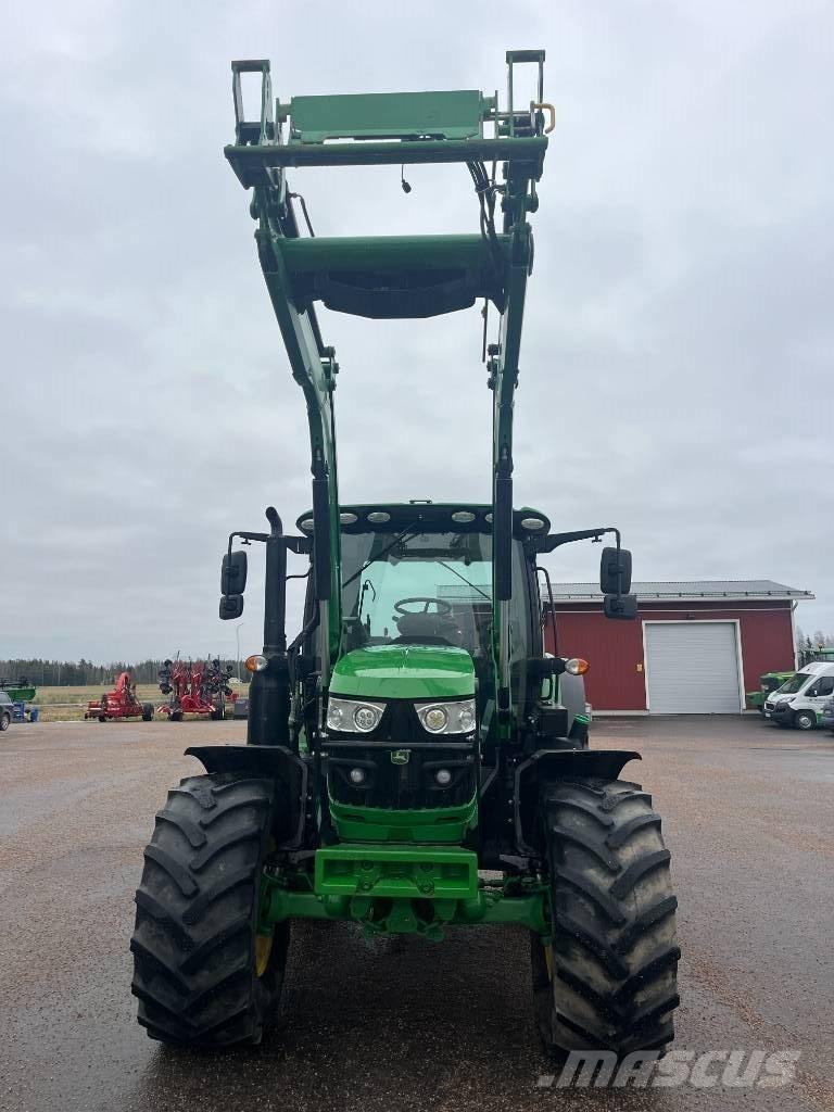 John Deere 6130 R 曳引機