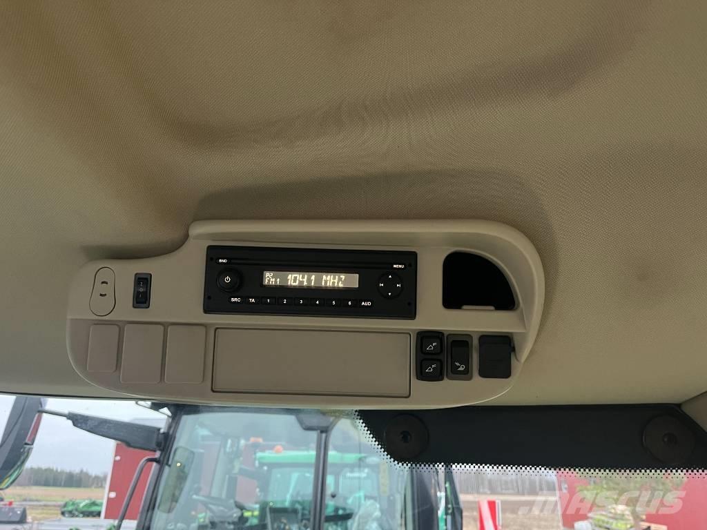 John Deere 6130 R 曳引機