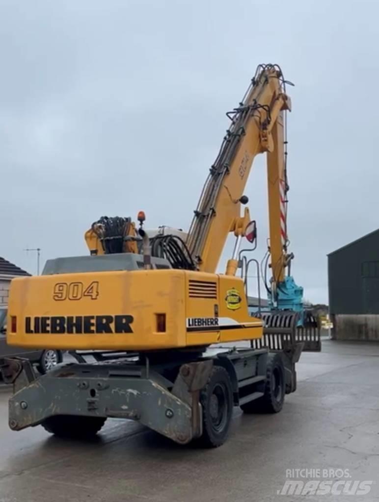 Liebherr A 904 C 廢棄物/工業用操作車