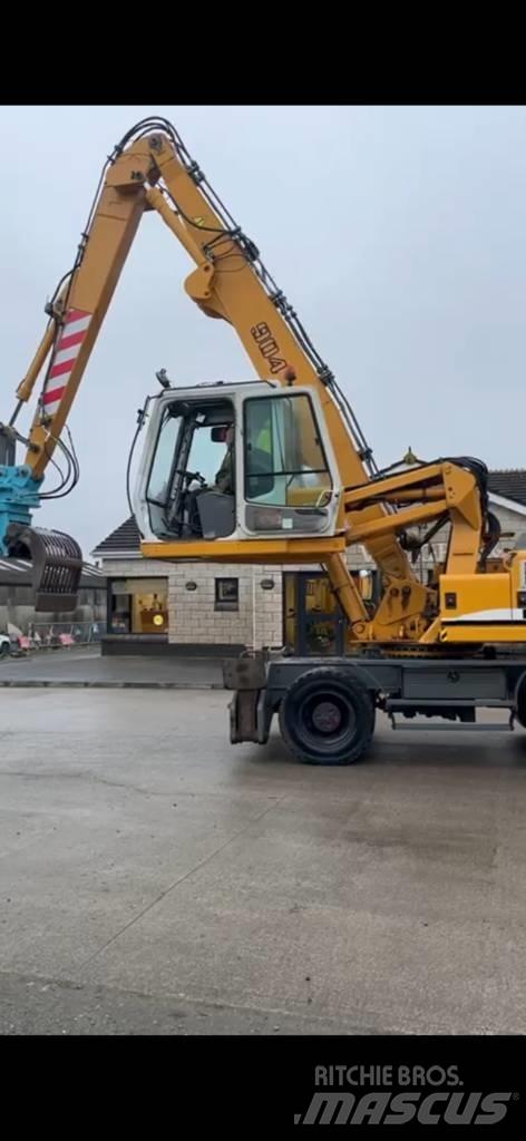 Liebherr A 904 C 廢棄物/工業用操作車