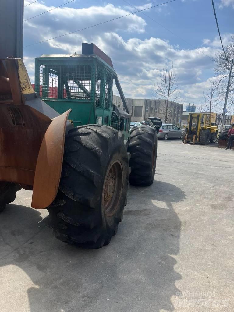 Timberjack 240 B 曳引機組件