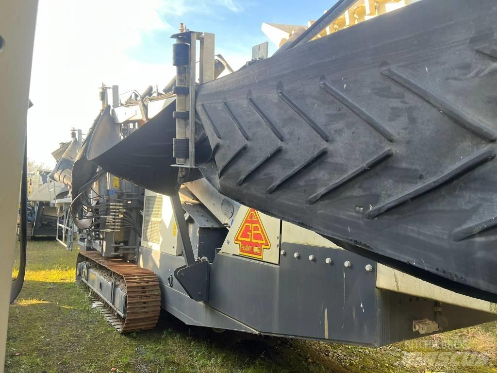 Metso ST4.8 移動式篩選機