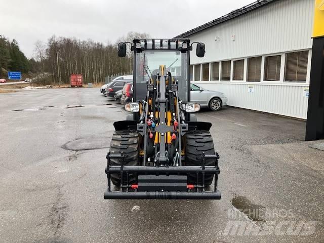 JCB 403 Plus 輪胎式裝載機