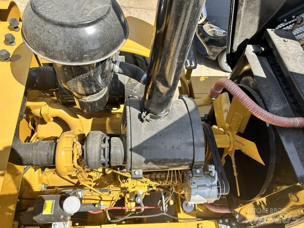 CAT 966 H 輪胎式裝載機