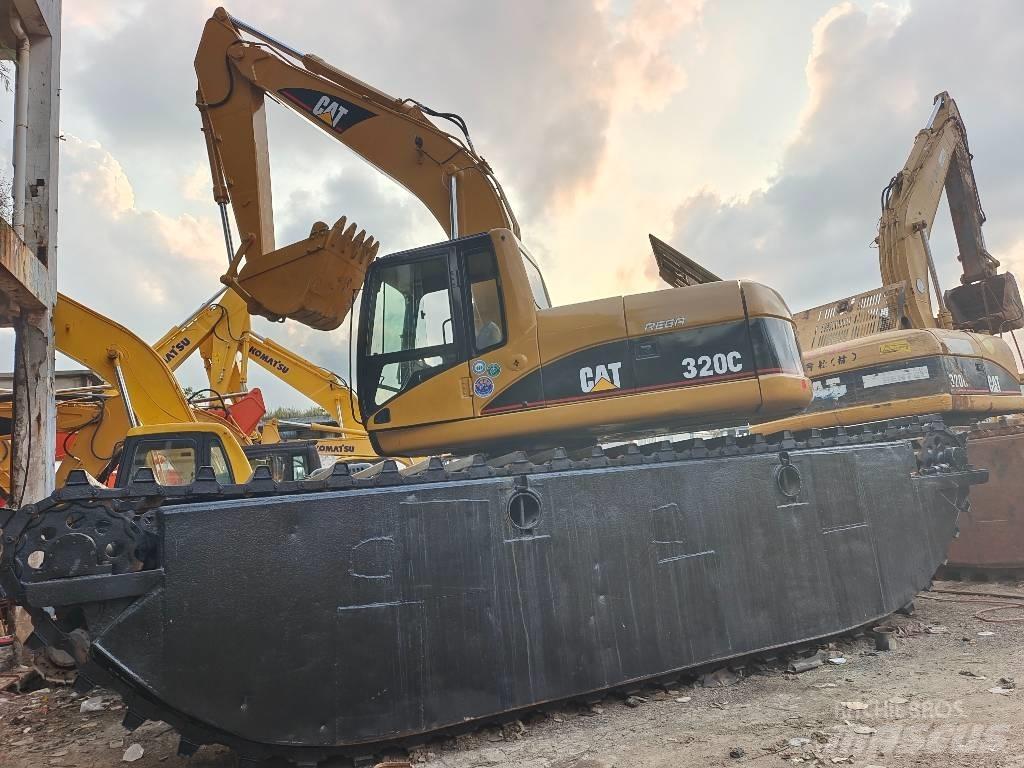 CAT 320 C 水陸兩用挖掘機