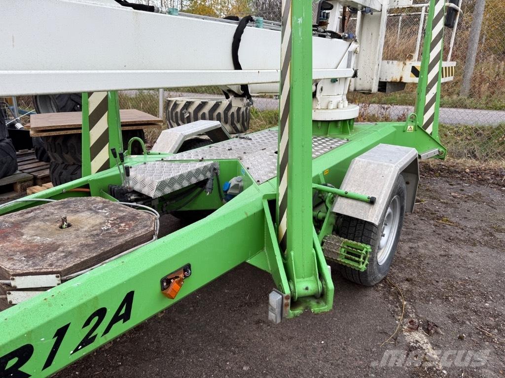 Dexter 12 A 拖車裝載高空作業平台