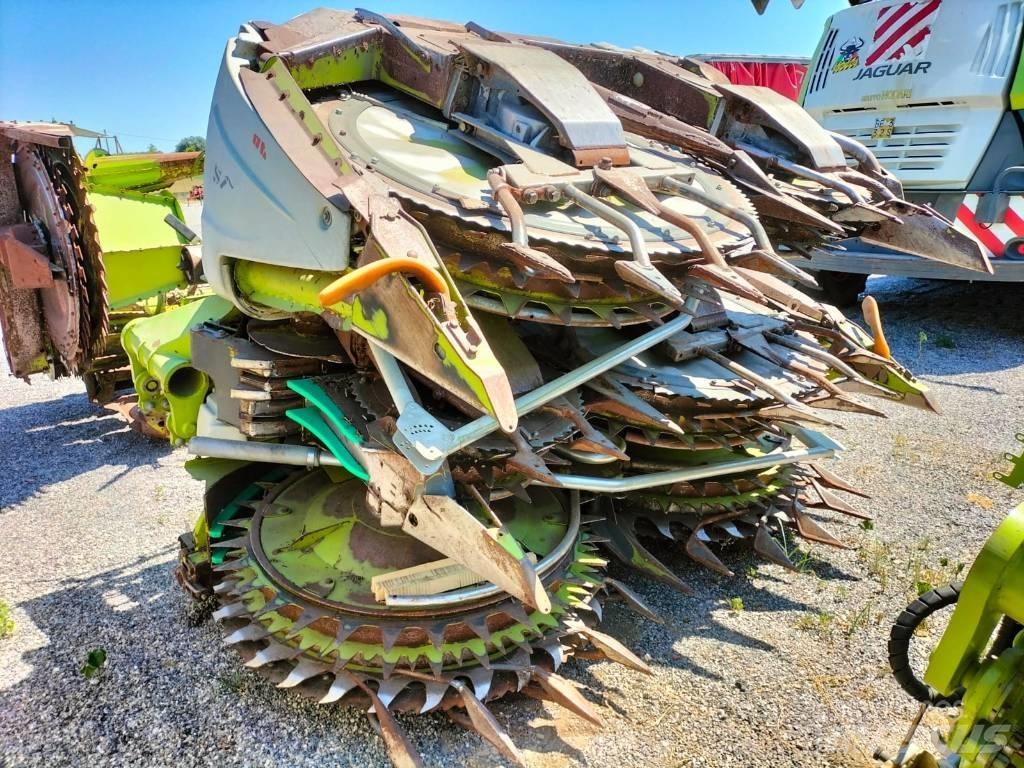 CLAAS Orbis 750 自走式飼料採集機