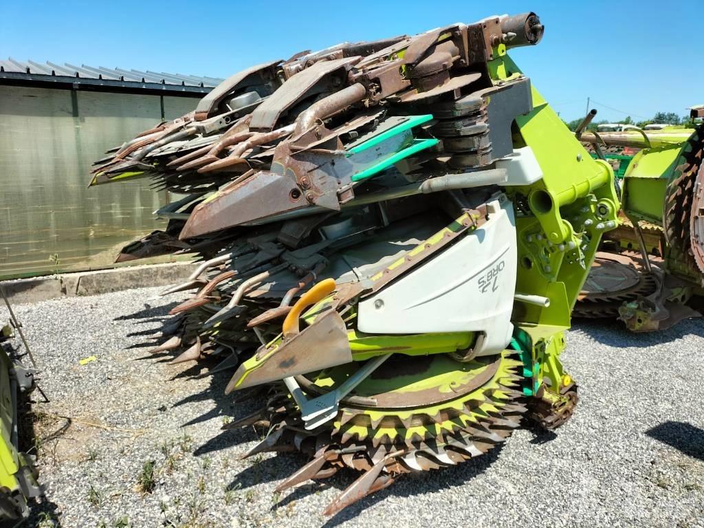 CLAAS Orbis 750 自走式飼料採集機