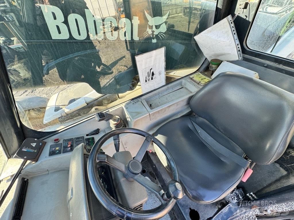 Bobcat T 40.170 伸縮臂操作車