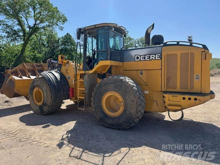 John Deere 824K-II 輪胎式裝載機
