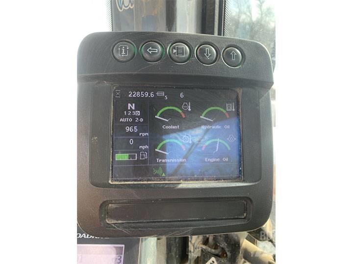 John Deere 824K-II 輪胎式裝載機