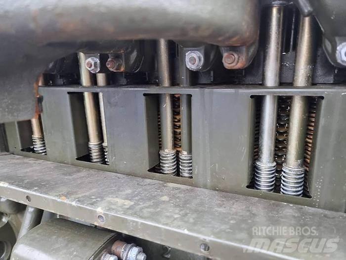  Engines F4L912 其他組件