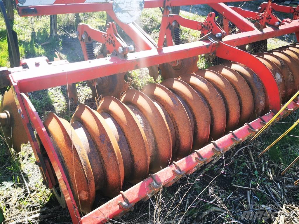 Horsch Terrano 3 FX 中耕管理機