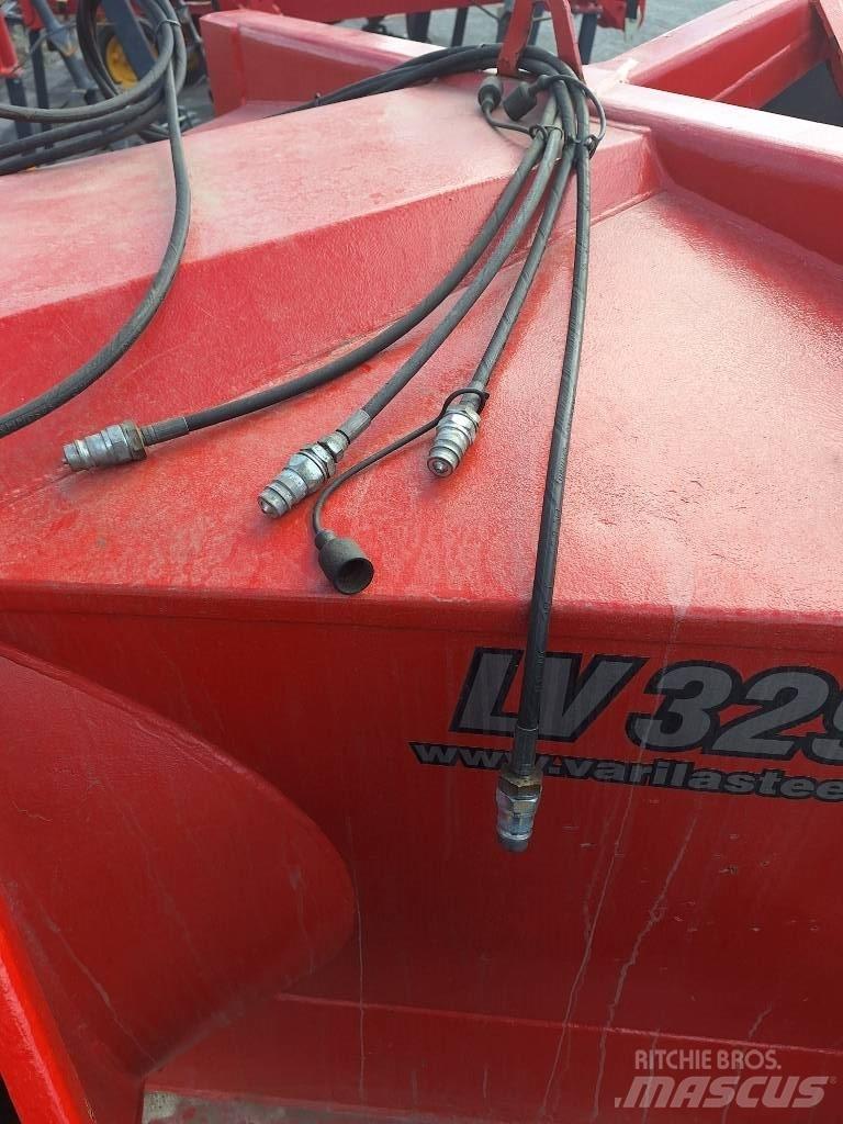 Varila Steel LV 3292 掃雪機