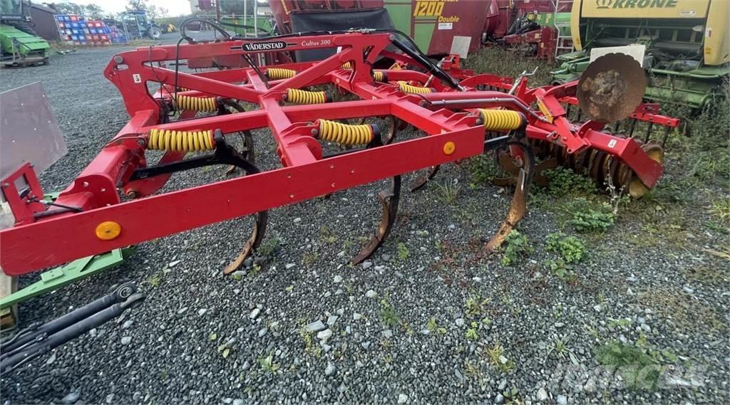 Väderstad CS 300 中耕管理機