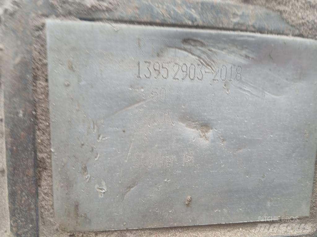 Weidemann 5080T 農業用伸縮臂裝載機