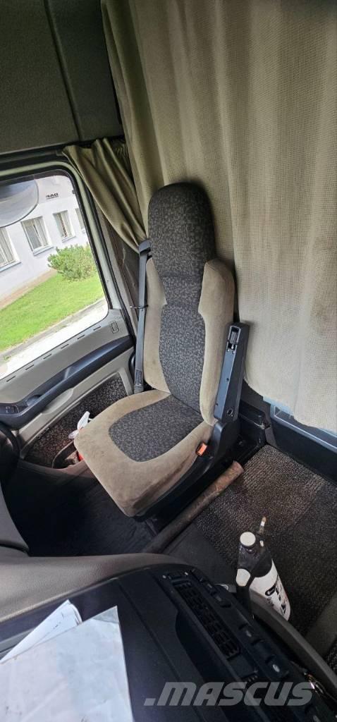 DAF XF 105 吊鉤式起重車