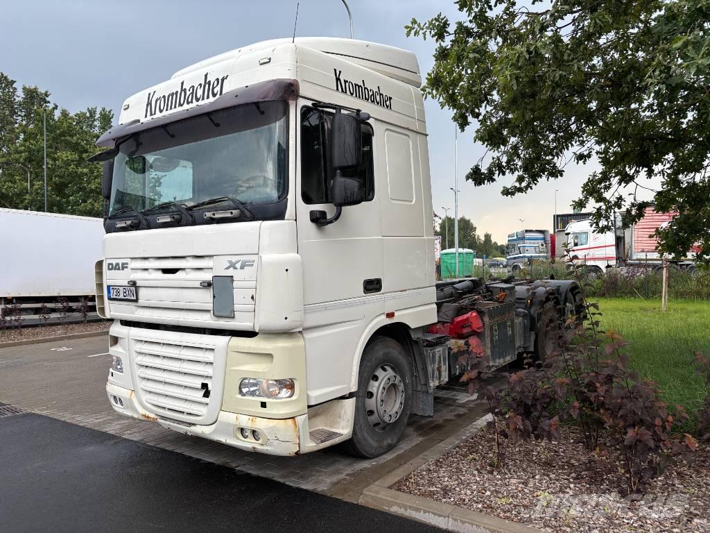 DAF XF 105 吊鉤式起重車