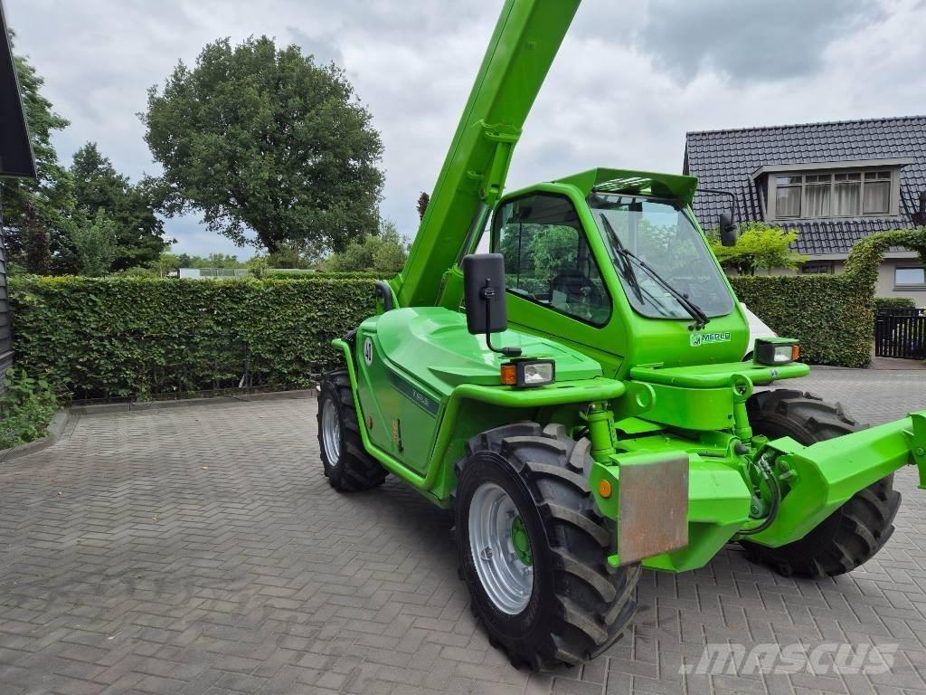 Merlo P 38.13 伸縮臂操作車