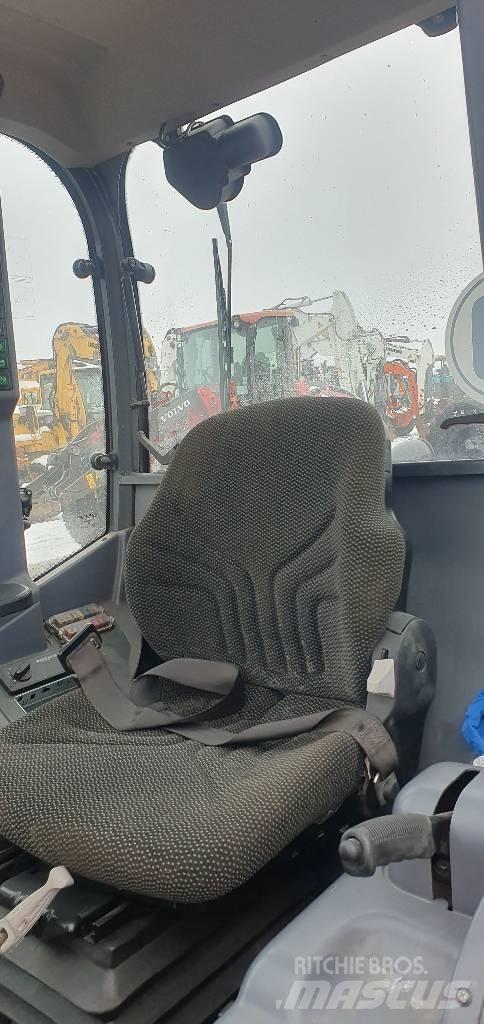 Schafer 4670 小型裝載機