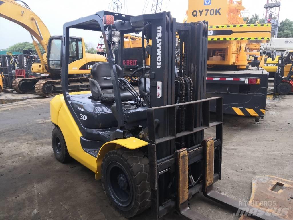 Komatsu 30 柴油卡車