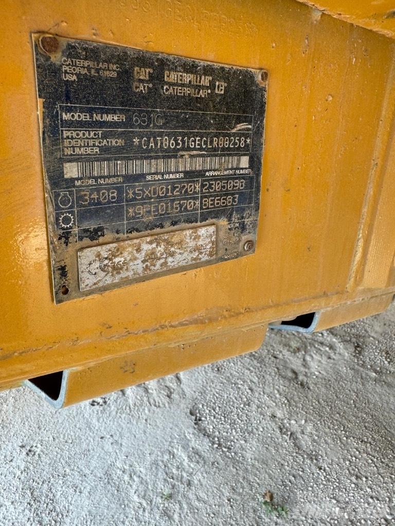 CAT 631 G 刮土機
