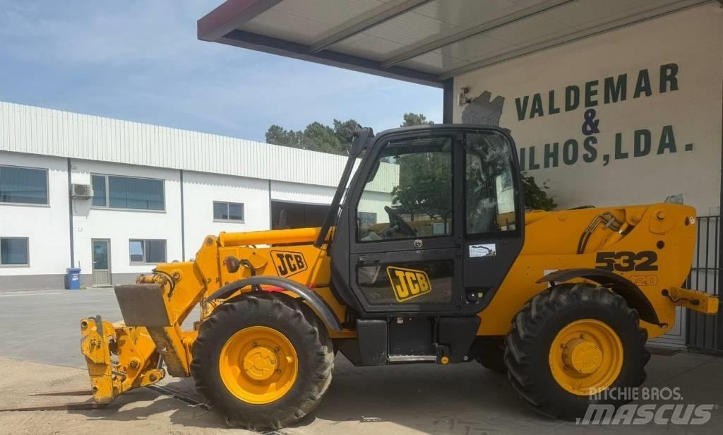 JCB 532-120 伸縮臂操作車