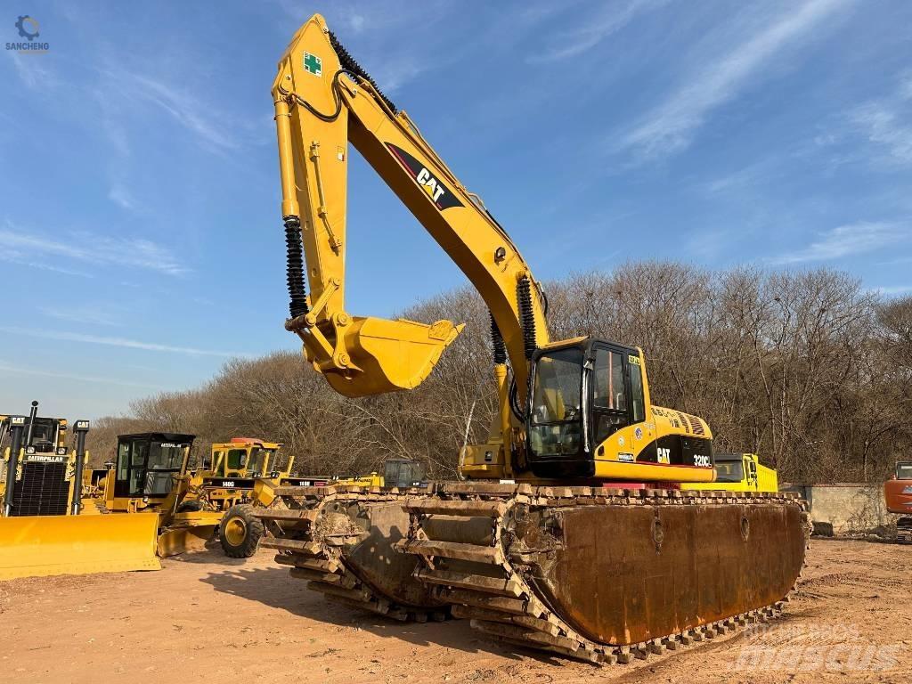CAT 320 C L 水陸兩用挖掘機