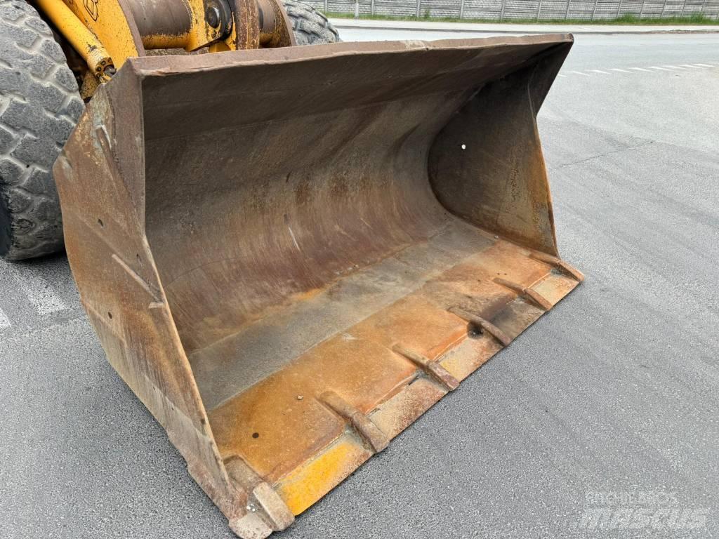 Liebherr L 538 輪胎式裝載機