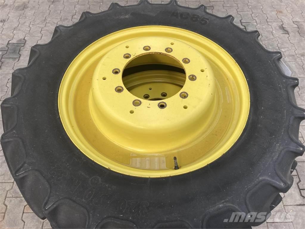 Mitas 320/90R32 輪胎、車輪和輪圈