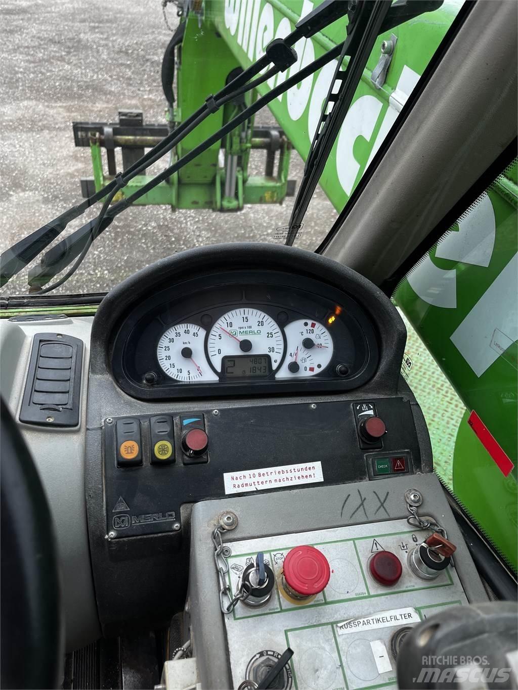 Merlo Roto 38.16 伸縮臂操作車
