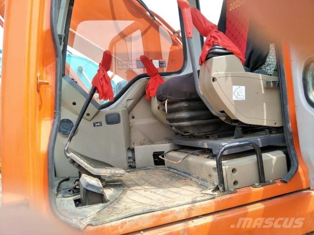 Doosan DX 225 LC 履帶式 挖土機/掘鑿機/挖掘機