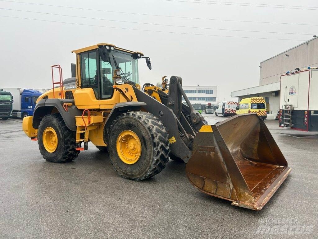 Volvo L110H 輪胎式裝載機