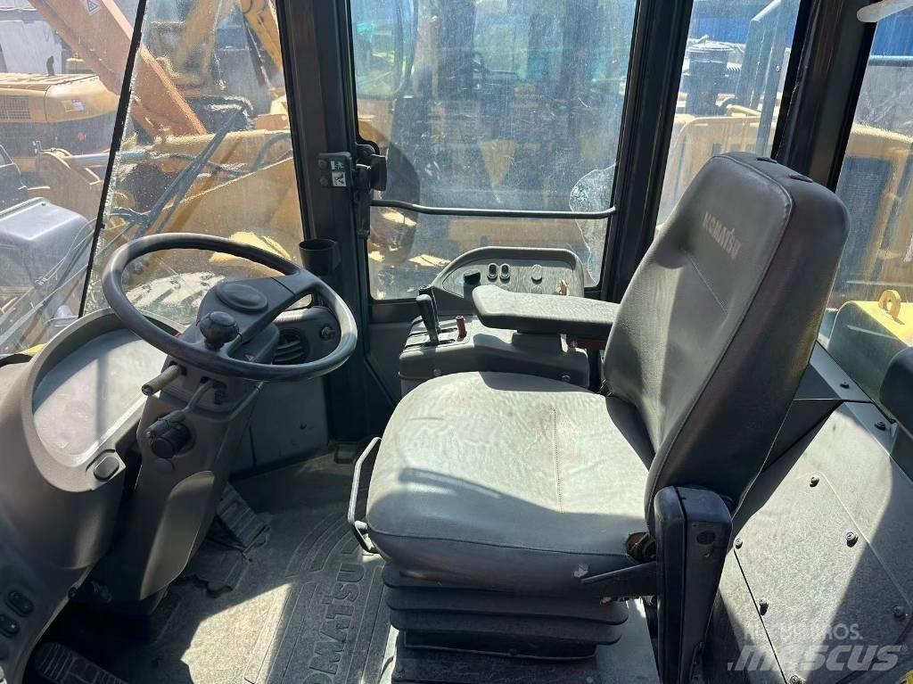 Komatsu WA380-6 輪胎式裝載機