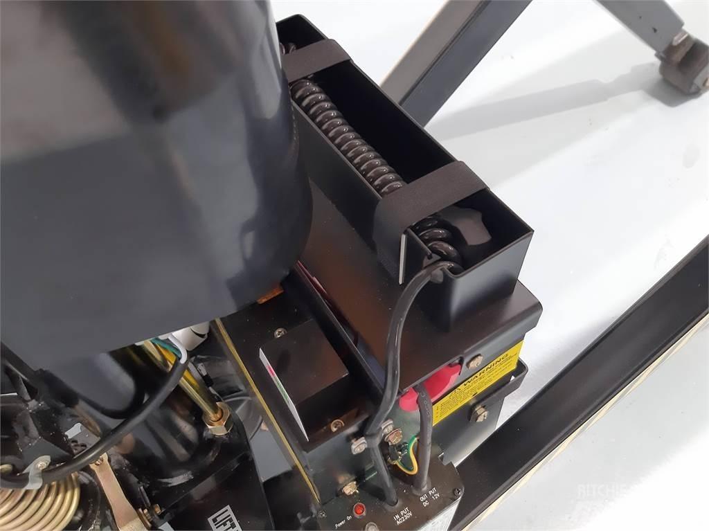  EHLT1500B 低架升降機