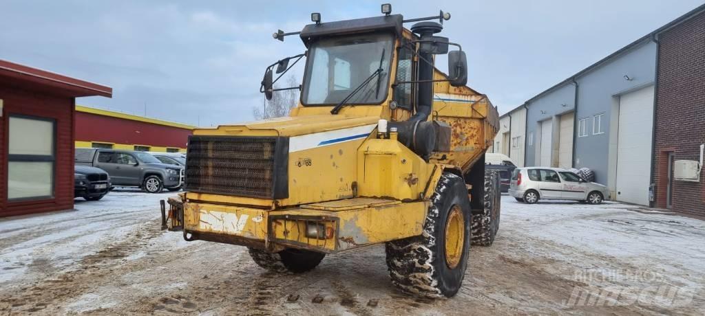 Moxy MT 30 鉸接式起吊車