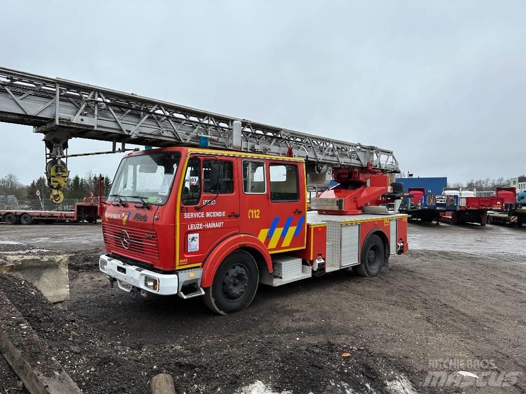 Mercedes-Benz 1424F 消防車