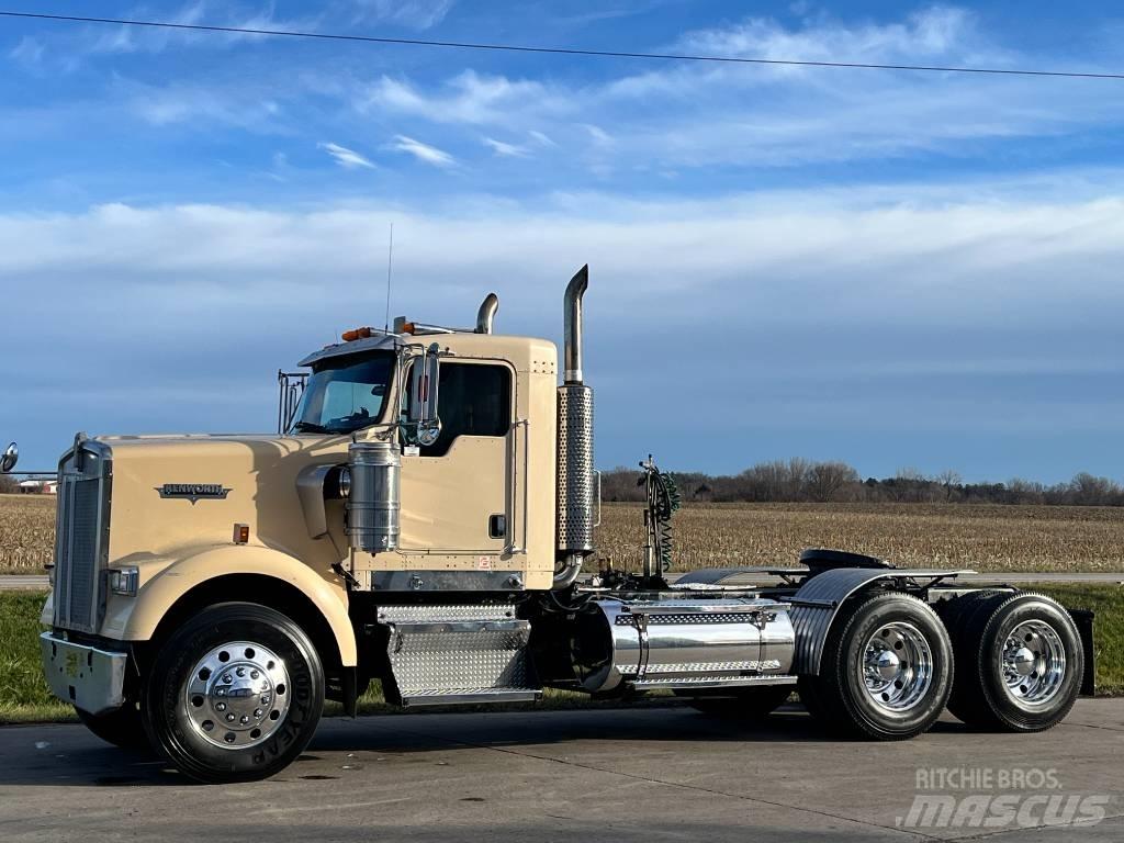 Kenworth W 900 曳引機組件