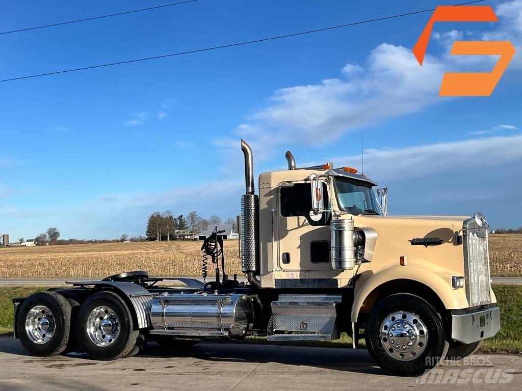 Kenworth W 900 曳引機組件