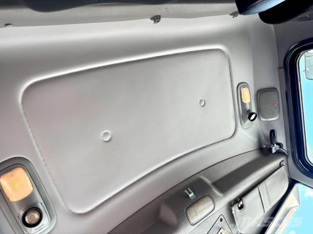 Peterbilt 388 曳引機組件