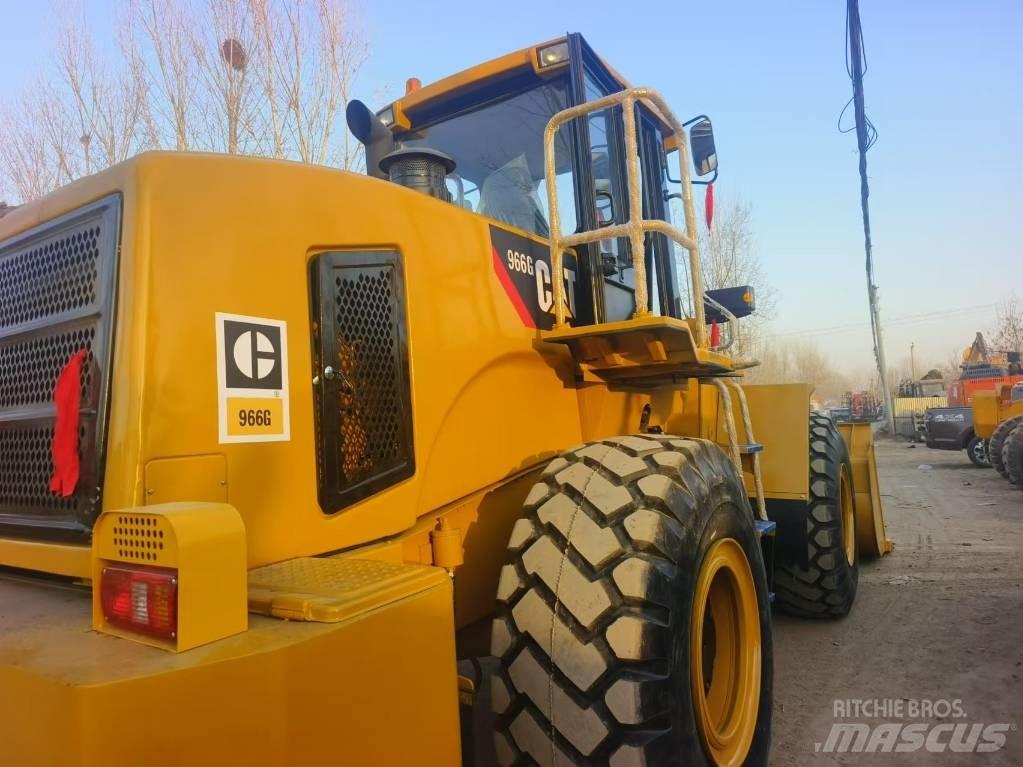 CAT 966G 輪胎式裝載機