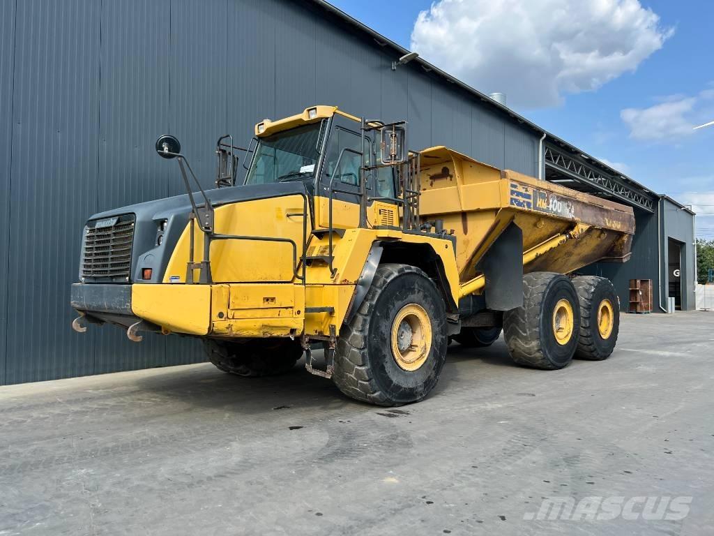 Komatsu HM400-3 鉸接式起吊車