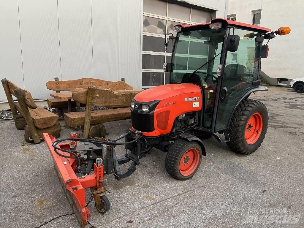 Kubota STW 34 小型曳引機