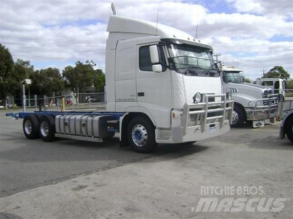 Volvo FH12 商用底盤車