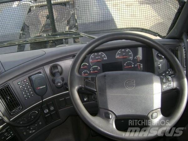 Volvo FH12 商用底盤車