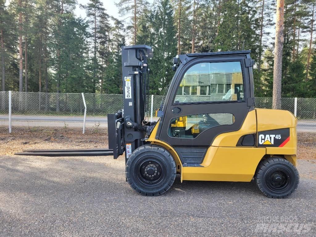 CAT DP45NB 柴油卡車