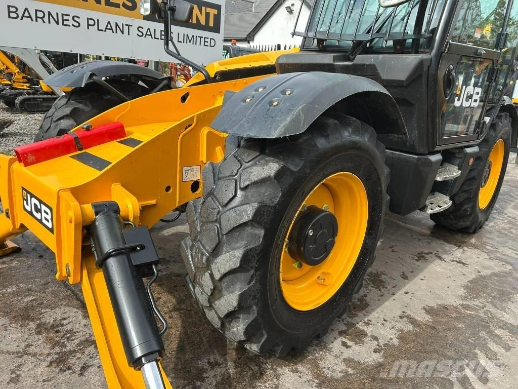 JCB 535-125 Hiviz 伸縮臂操作車