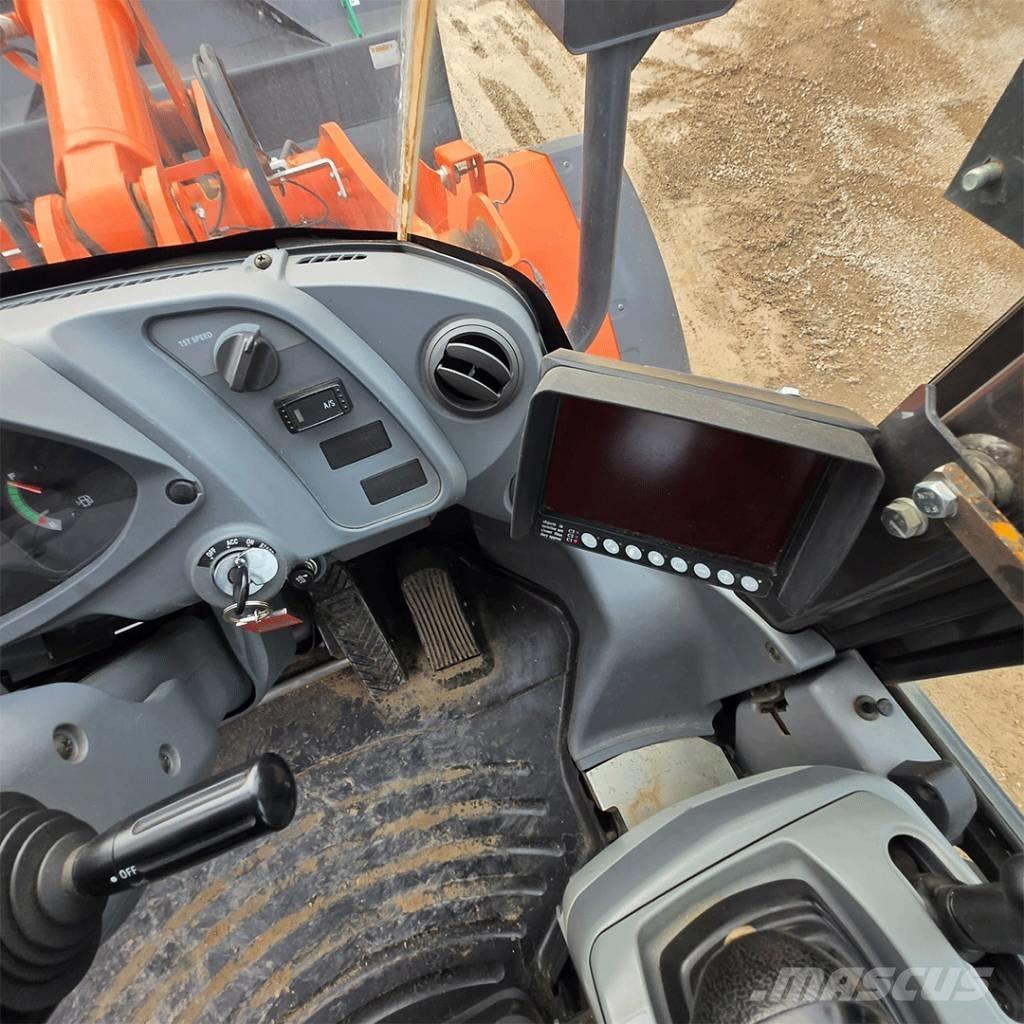 Hitachi ZW150-6 輪胎式裝載機